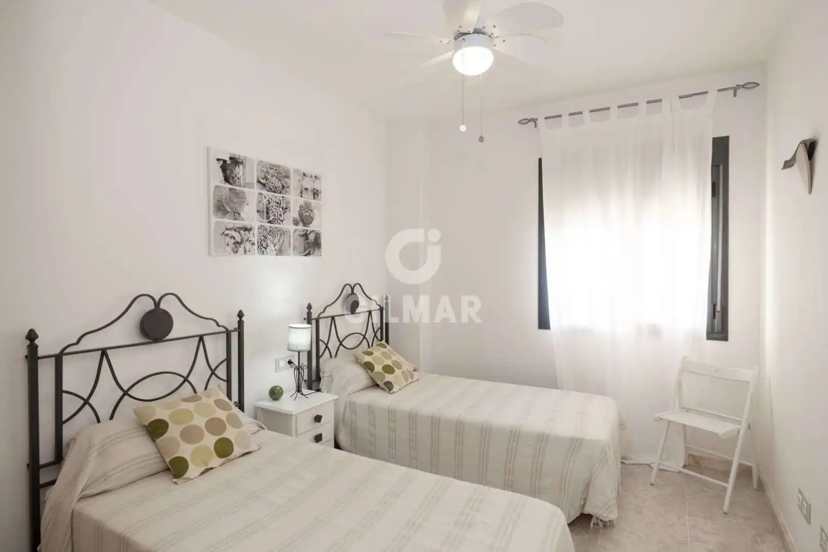 Habitación de Piso en venta en Chipiona con Calefacción, Jardín privado y Trastero