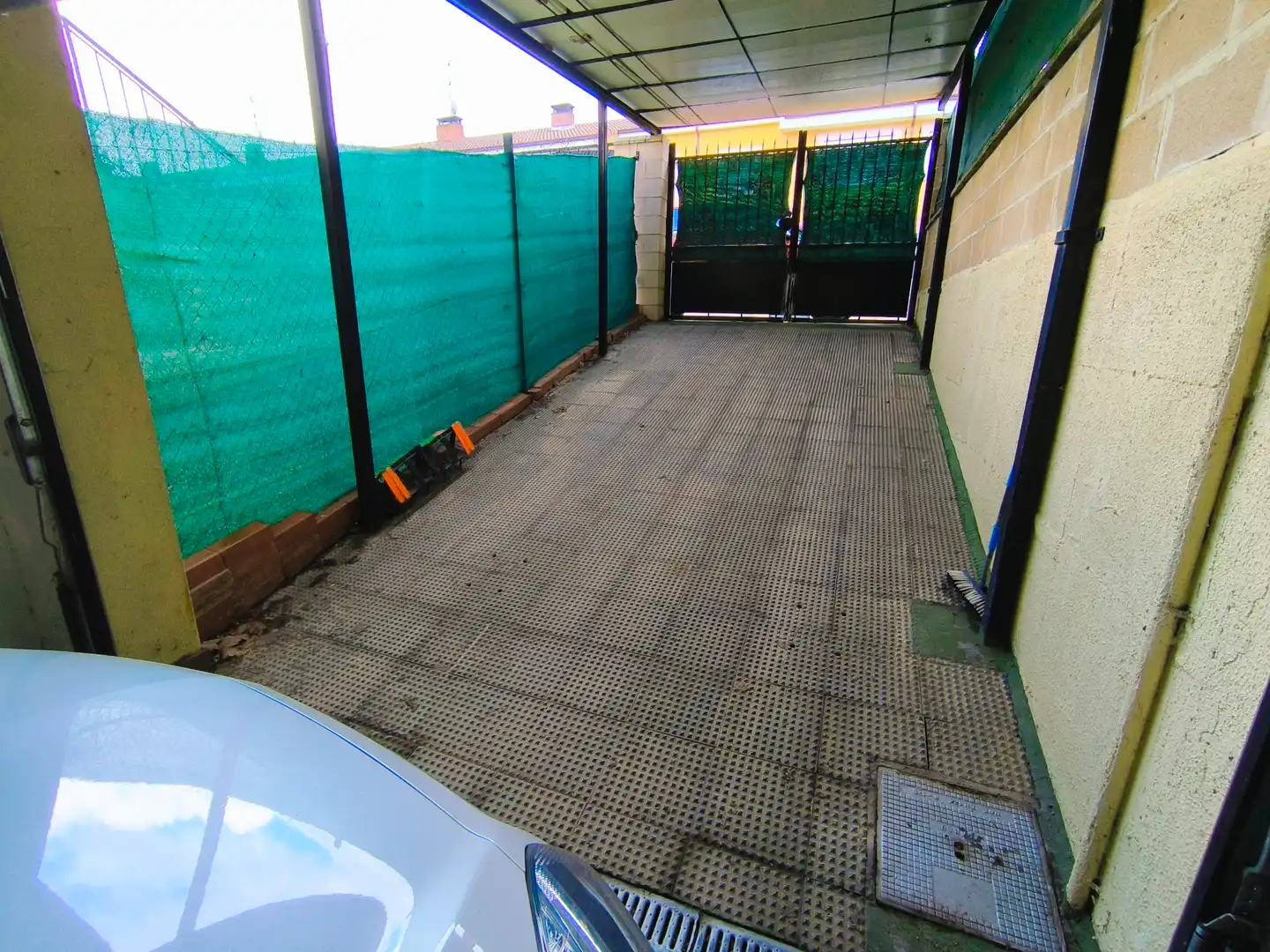 Aparcament de Casa o xalet en venda en Magaz de Pisuerga amb Calefacció, Jardí privat i Terrassa