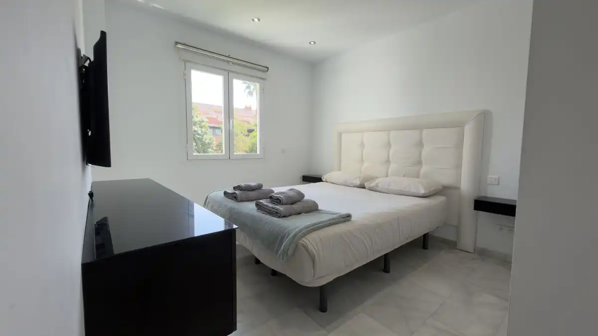 Apartamento con ascensor en venta en Nueva Andalucía, imagen 7
