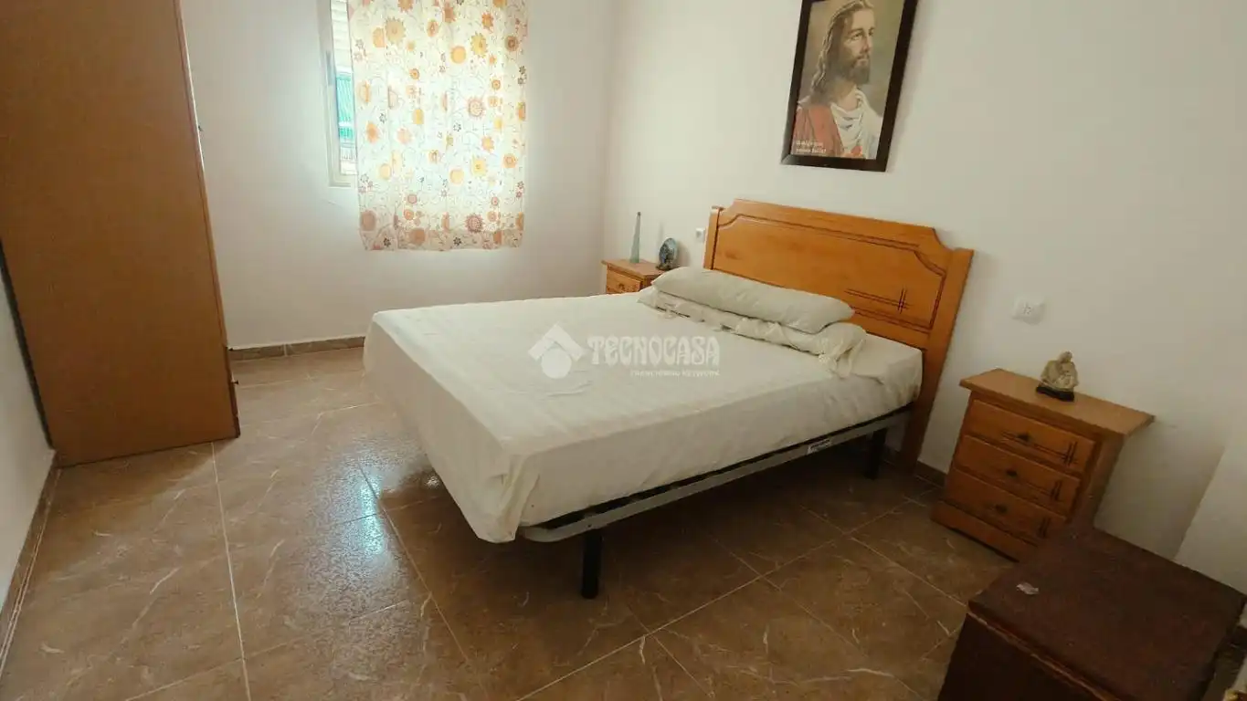 Schlafzimmer von Wohnung zum Verkauf in Cantillana mit Klimaanlage und Heizung