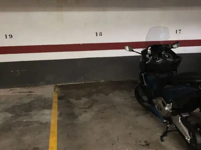 Motorradstellplatz zur Miete in Vinatea 22, imagen 3