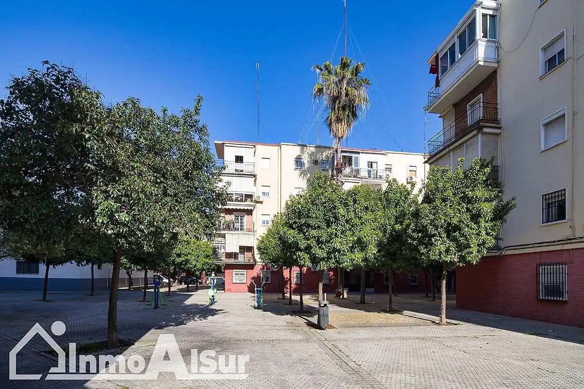 Flat for sale in El Plantinar – Avda. La Paz - El Juncal