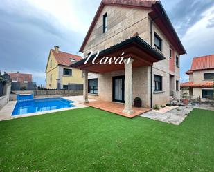 Swimming pool of House or chalet for sale in Vigo   with Heating, Private garden and Parquet flooring