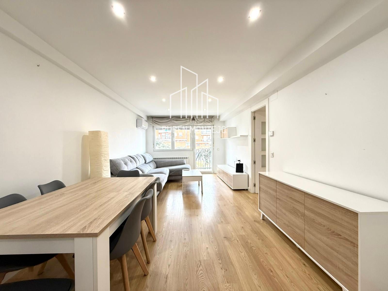 Wohnzimmer von Wohnung zur Miete in Terradillos mit Klimaanlage, Heizung und Terrasse