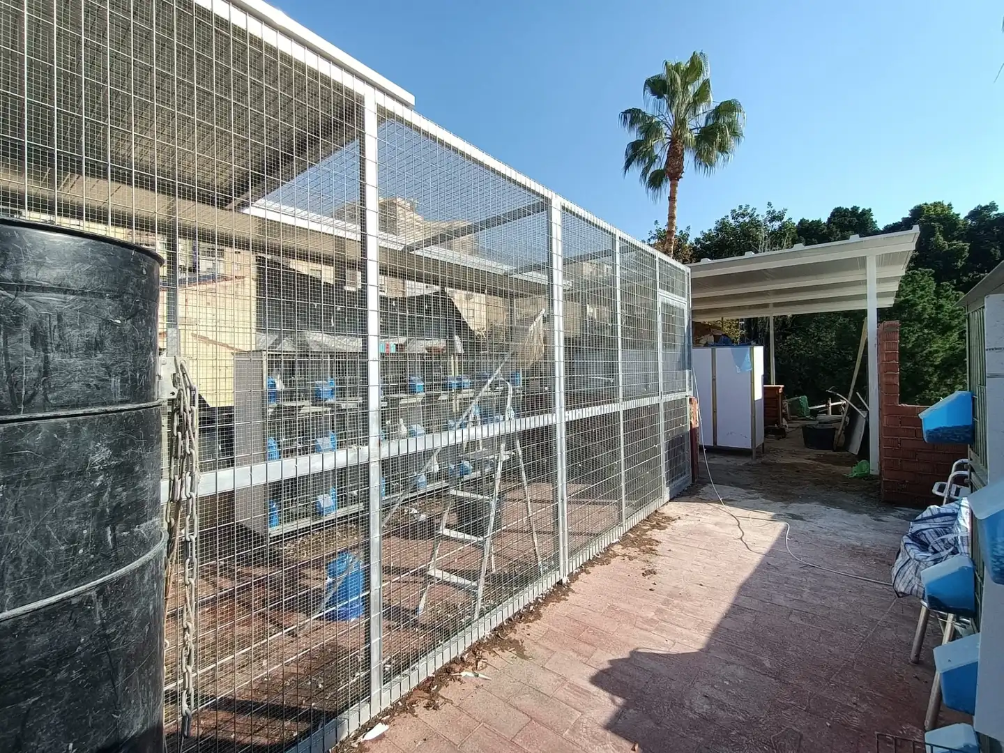 Vista exterior de Casa o xalet en venda en Málaga amb Terrassa