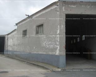 Vista exterior de Nau industrial de lloguer en Macotera