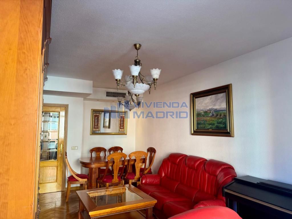 Sala de estar de Piso en venta en  Madrid Capital con Aire acondicionado, Calefacción y Parquet