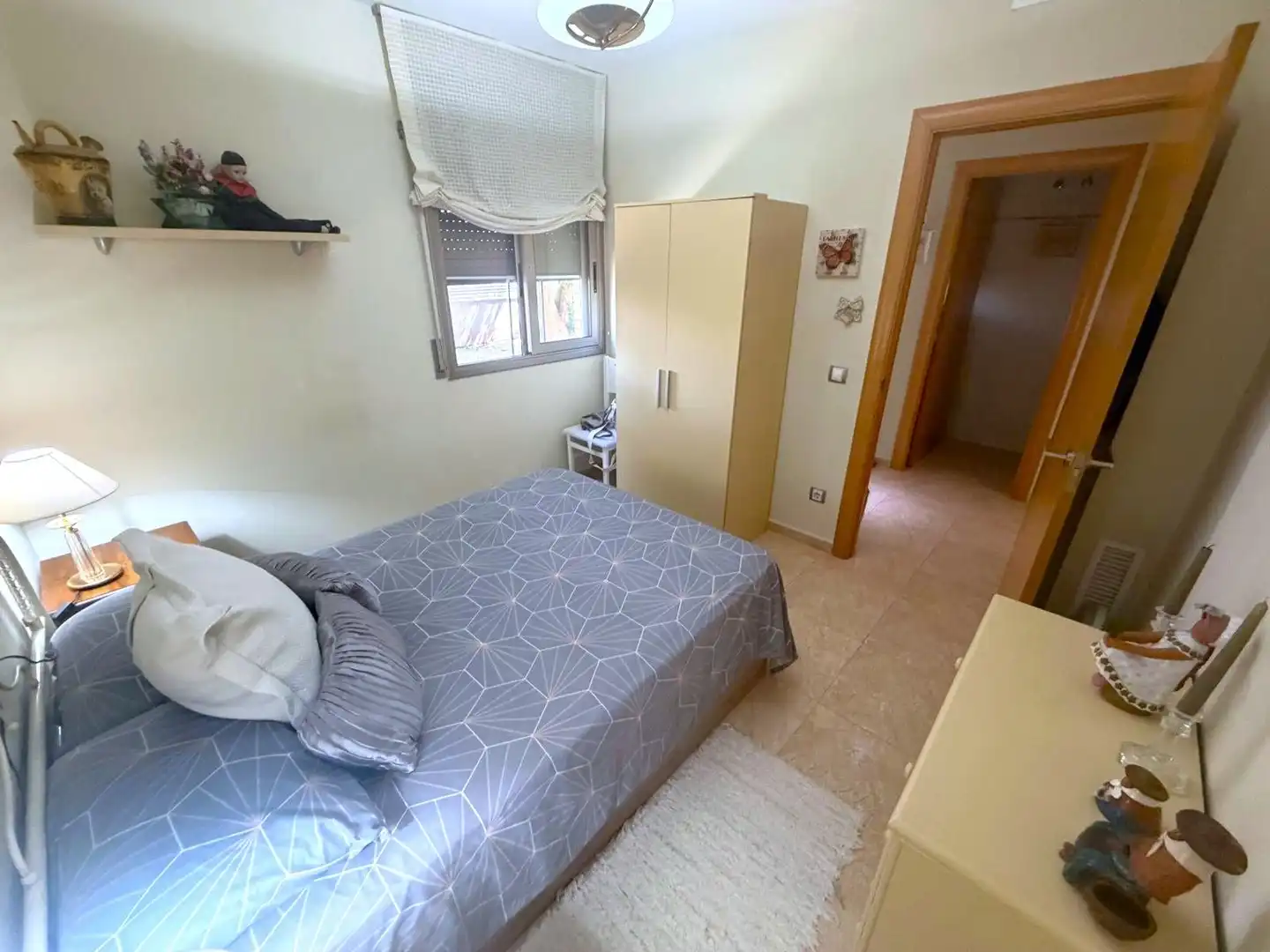 Habitación de Casa adosada en venta en El Vendrell con Aire acondicionado, Calefacción y Jardín privado