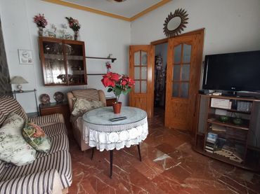 Casa con balcón en venta en Úbeda