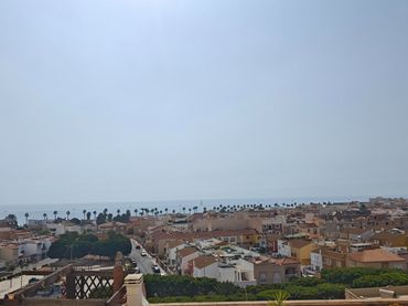 Attique avec ascenseur à vendre à Avenida Juan Carlos I 150