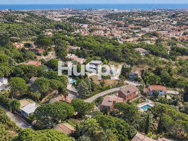 Terreno residenziale in vendita a Carrer les Albes