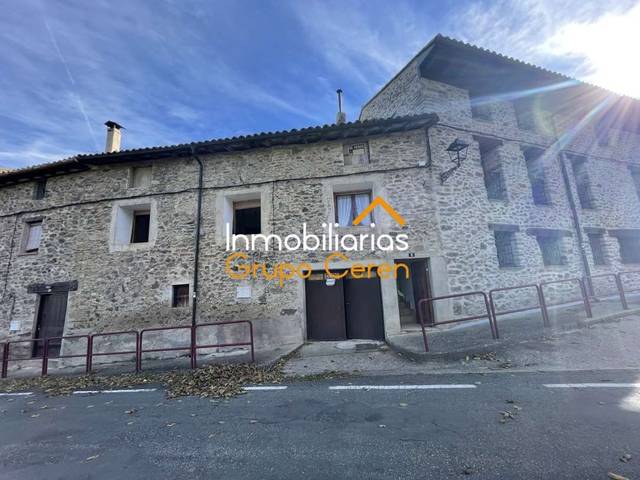 Casa adosada en Venta en Ezcaray