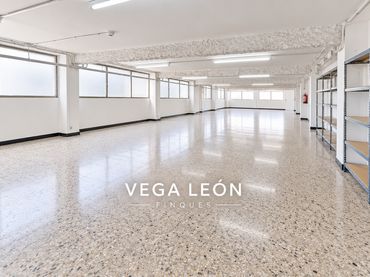Mixed residential with lift for sale in Cirera