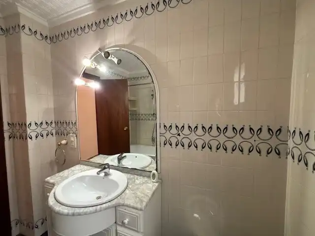 Flat for sale in Salinas