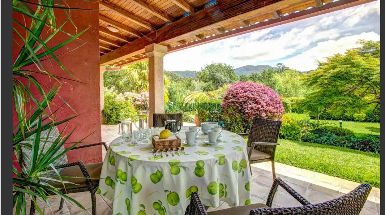 Terrassa de Casa o xalet de lloguer en Gondomar amb Calefacció, Jardí privat i Piscina