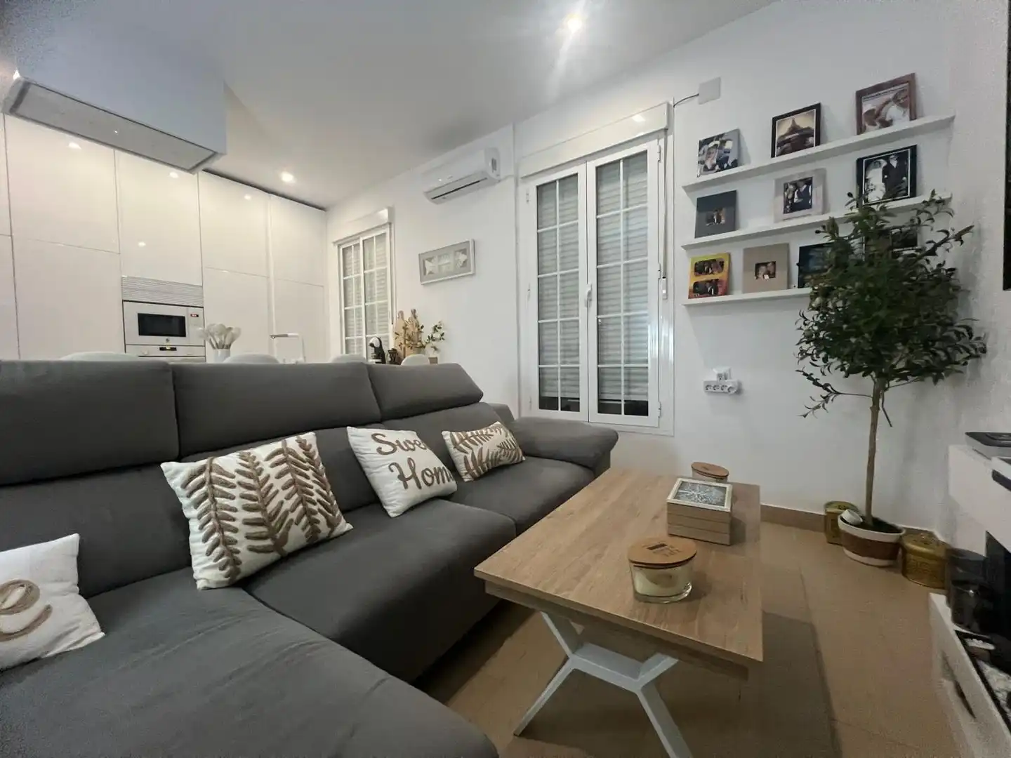 Wohnzimmer von Wohnung zum Verkauf in Jerez de la Frontera mit Klimaanlage und Privatgarten