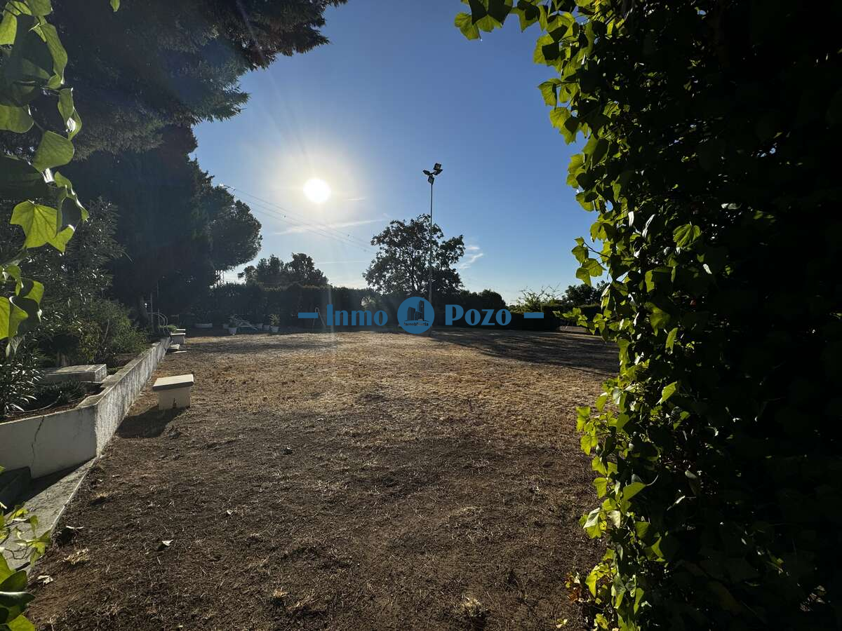 Country house for sale in Almendralejo