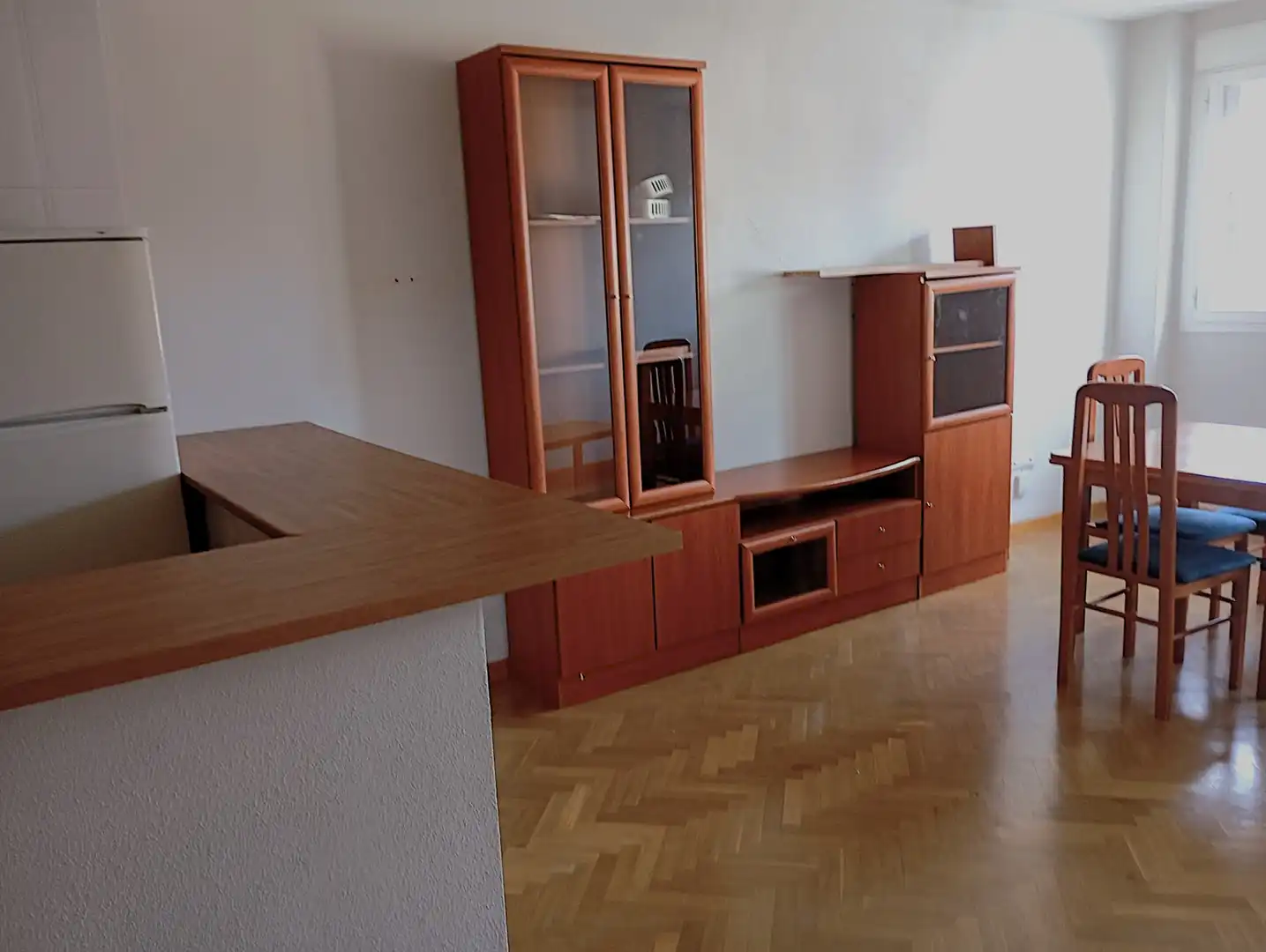 Sala d'estar de Apartament de lloguer en Aranjuez amb Aire condicionat, Calefacció i Parquet