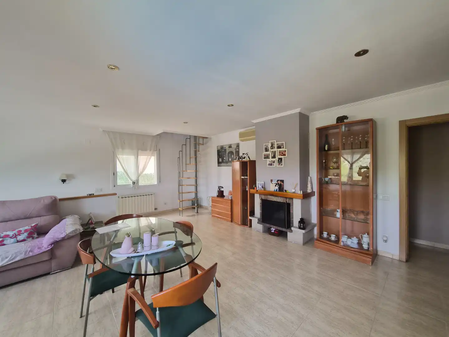 Sala de estar de Casa o chalet en venta en Roda de Berà con Calefacción, Jardín privado y Terraza
