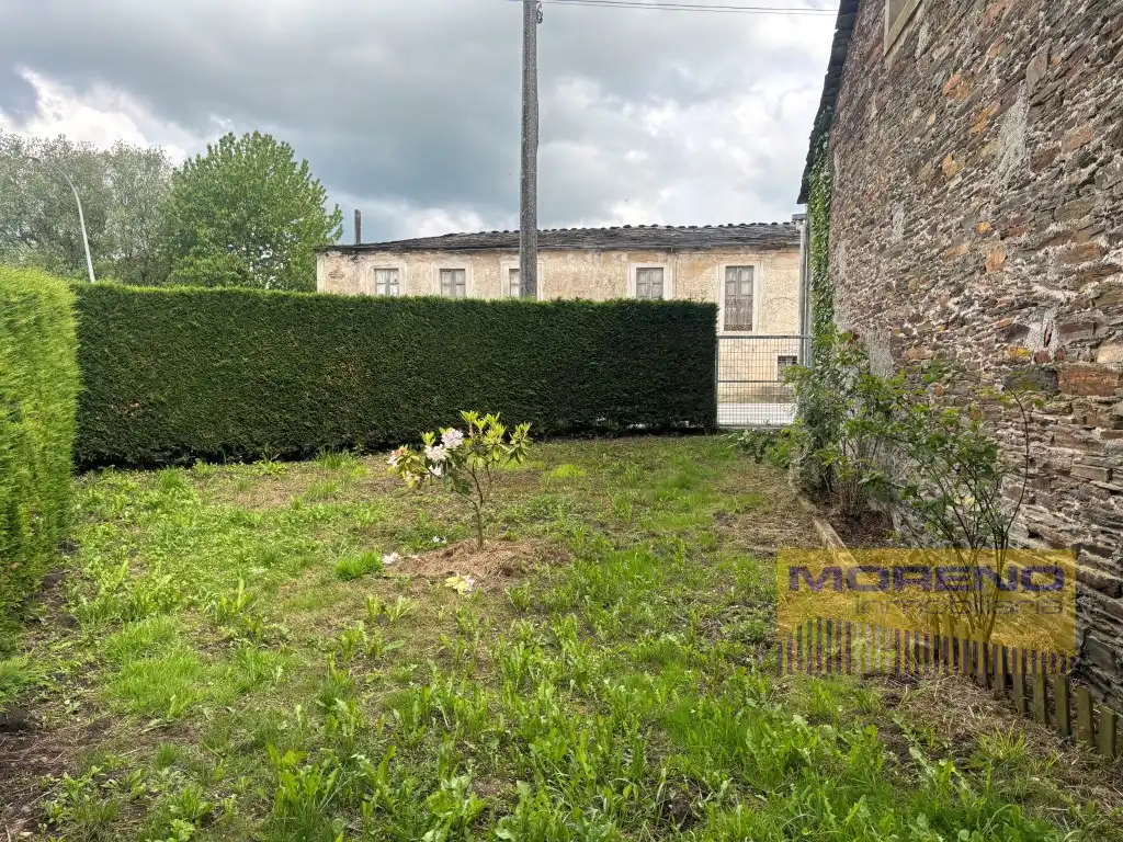 Jardín de Finca rústica en venta en Sarria