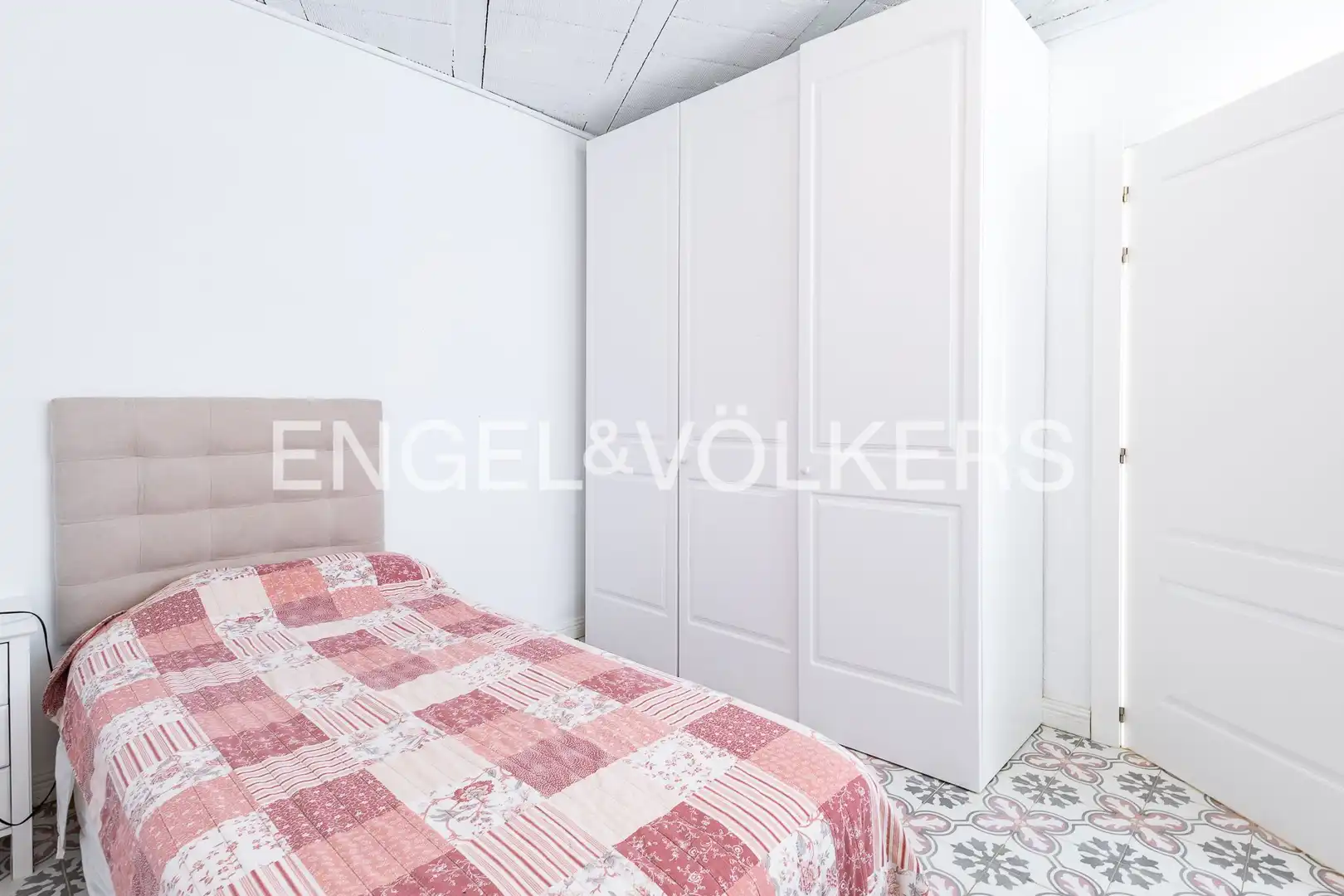 Bedroom of Houses for rent in El Masnou  with Air Conditioner, Heating and Furnished
