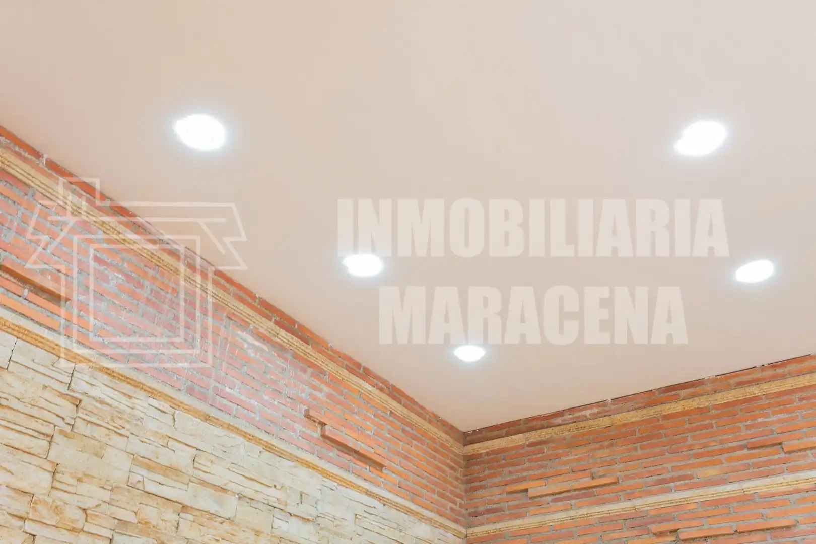 Local de alquiler en Maracena
