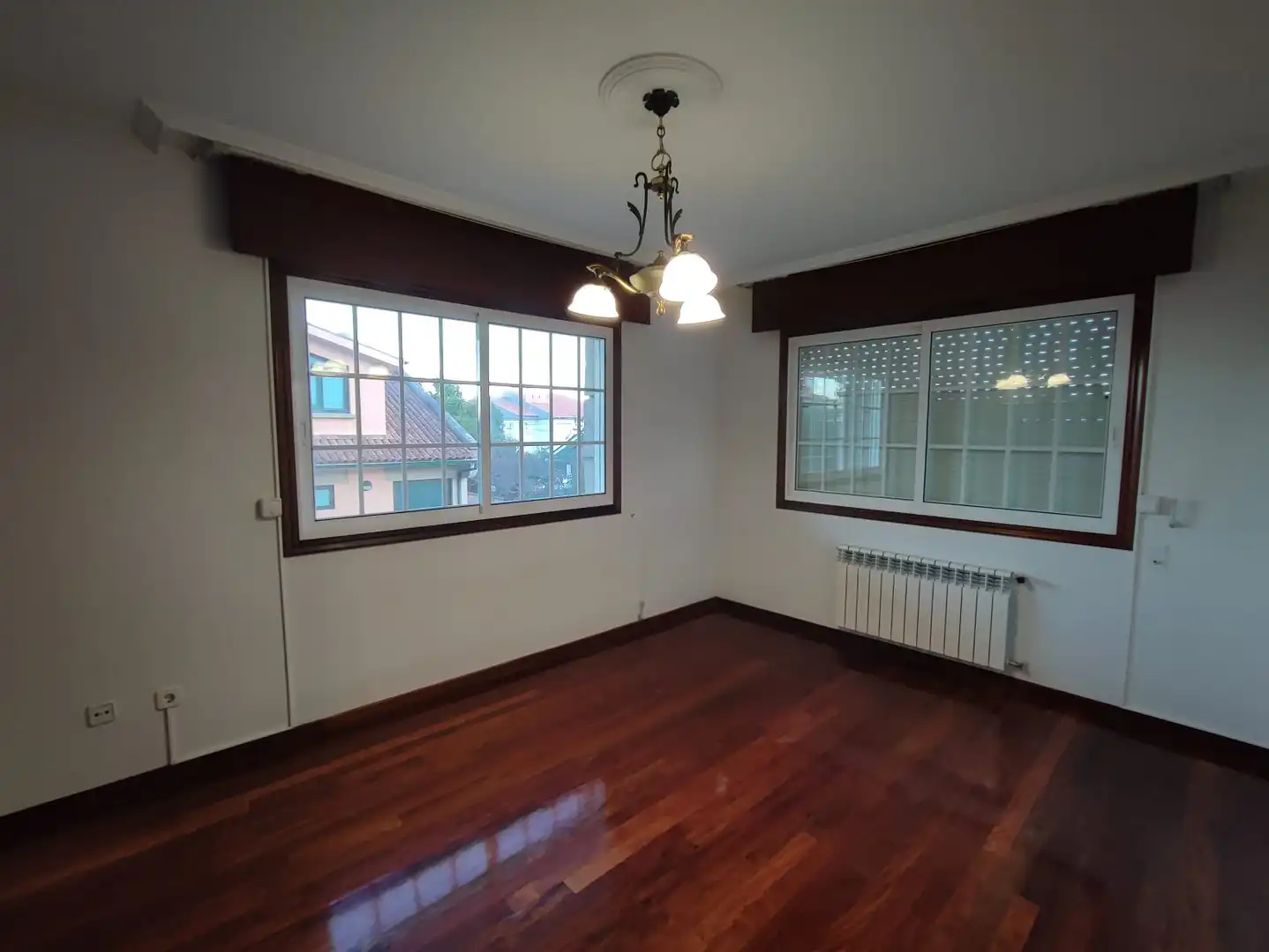 Comedor de Casa o chalet en venta en Vigo  con Calefacción, Jardín privado y Terraza