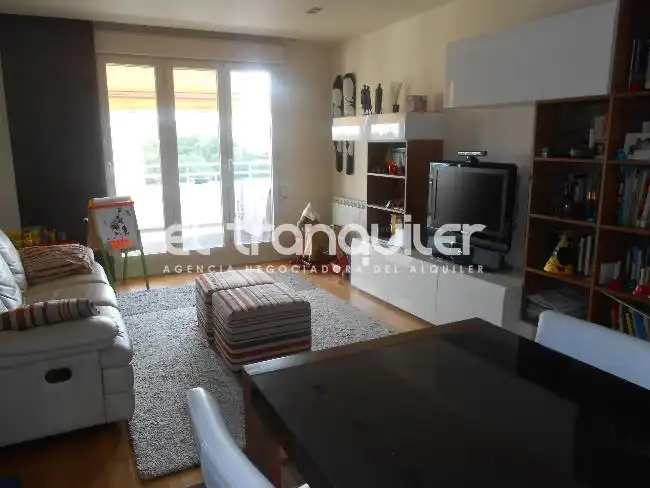 Sala de estar de Piso de alquiler en Madrid con Aire acondicionado, Terraza y Trastero