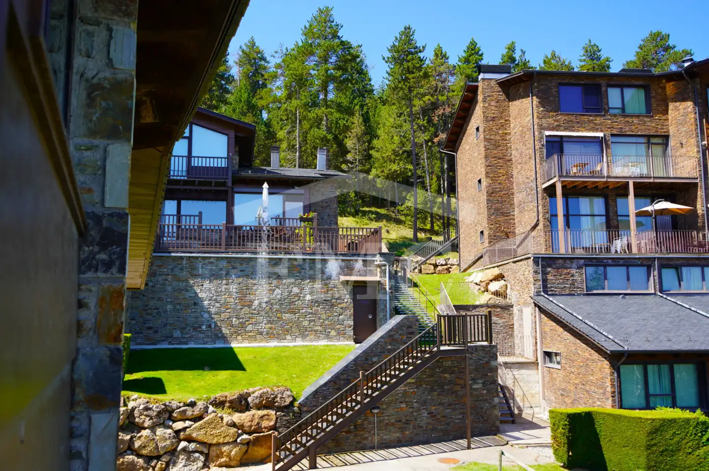 Exterior view of Houses for sale in Alp  with Heating, Parquet flooring and Terrace