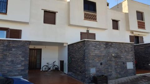 Foto 2 de Dúplex en venda a Calle Cerro, 2, Alcolea, Almería