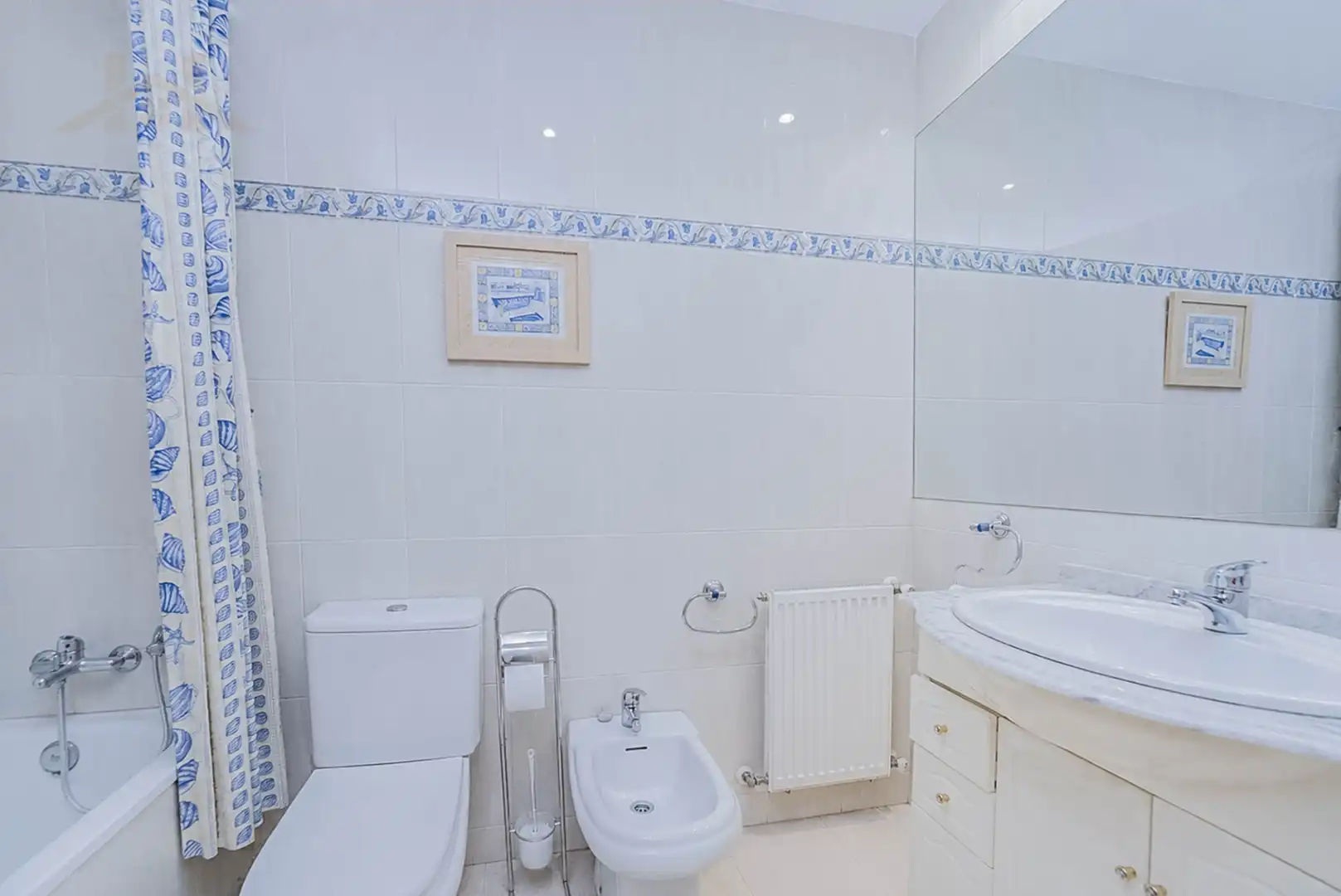 Baño de Casa o chalet en venta en Valdemorillo con Aire acondicionado, Calefacción y Jardín privado