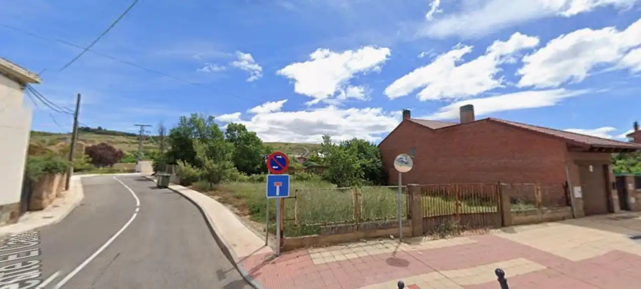 Terreni e lotti in vendita a Sariegos, imagen 2