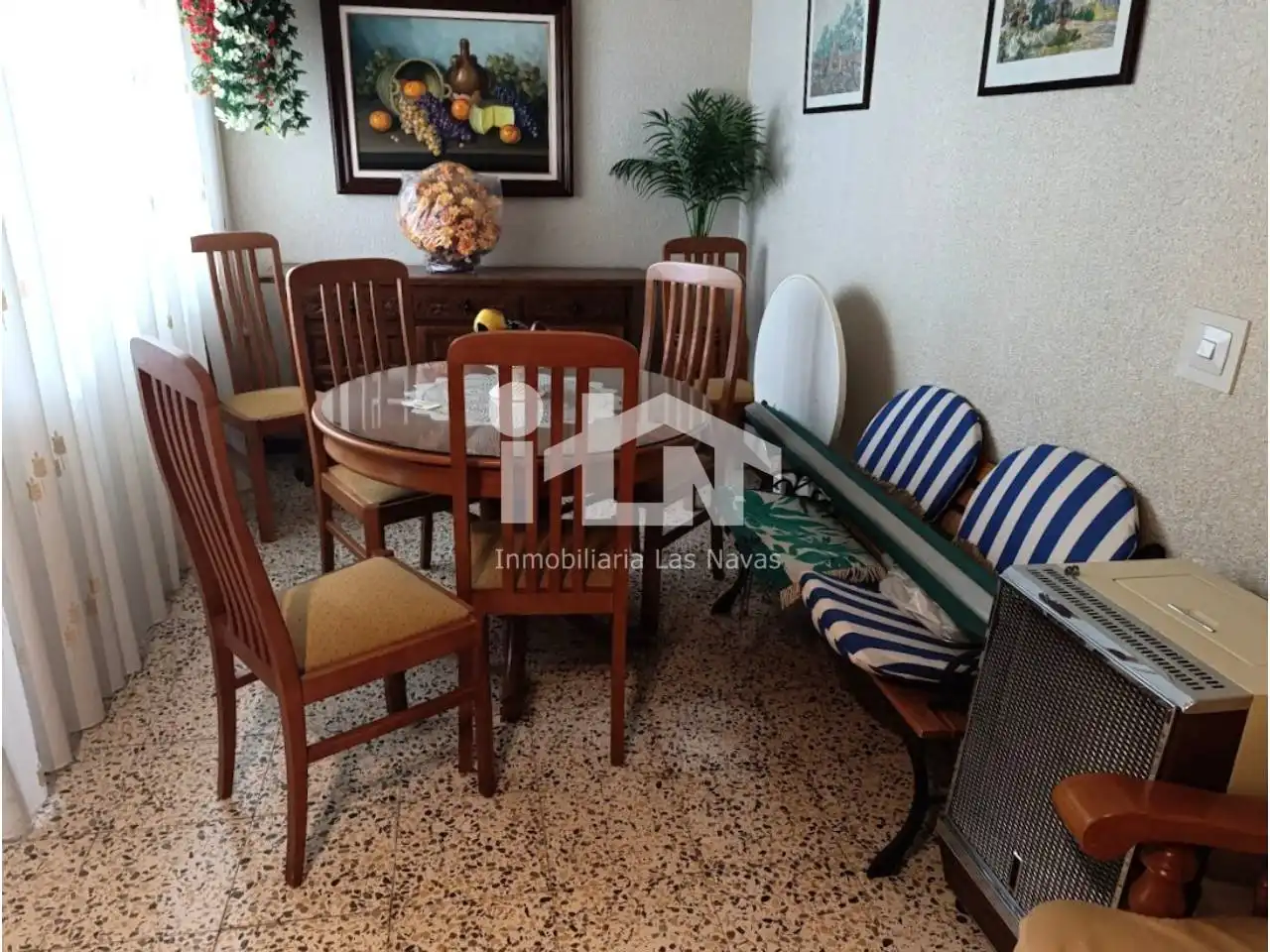 Comedor de Piso en venta en Las Navas del Marqués  con Calefacción, Terraza y Balcón