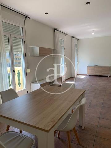 Piso en Alquiler en Carrer de Sant Vicent Mártir en La Creu Coberta