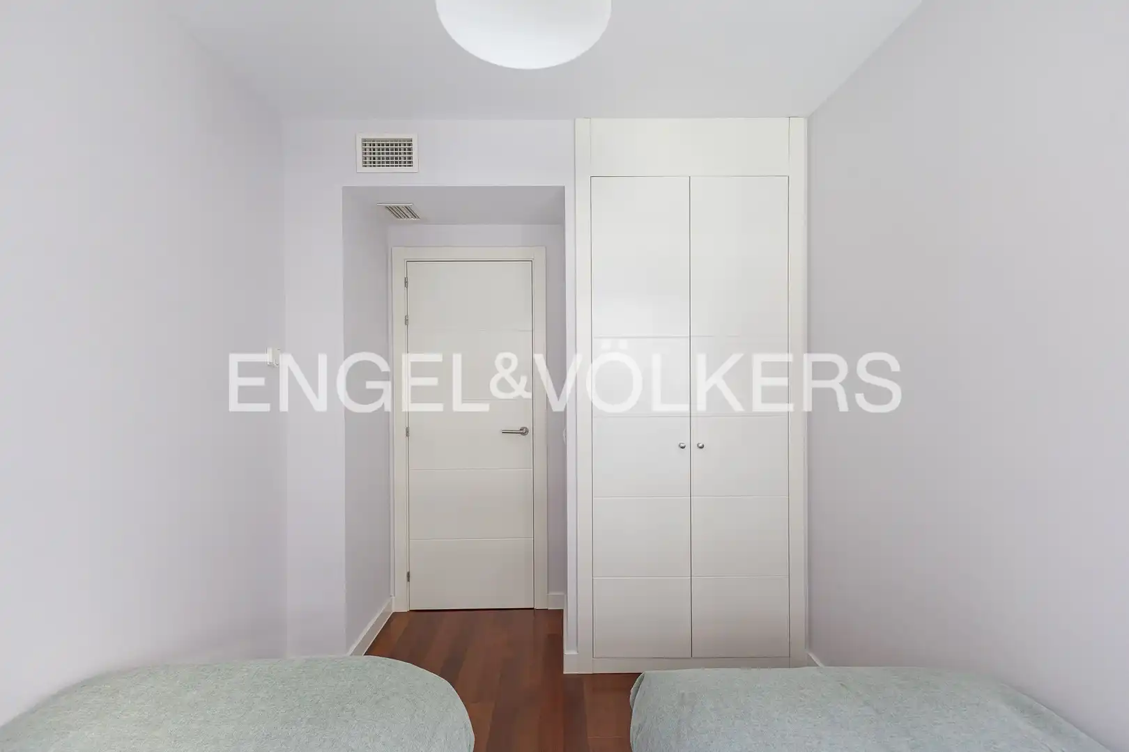 Flat for rent in Adelfas
