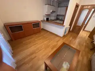 Wohnzimmer von Wohnungen zur Miete in León Capital  mit Heizung, Parkett und Terrasse