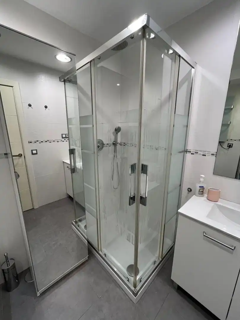 Bathroom of Study for rent in Torremolinos  with Air Conditioner, Heating and Furnished