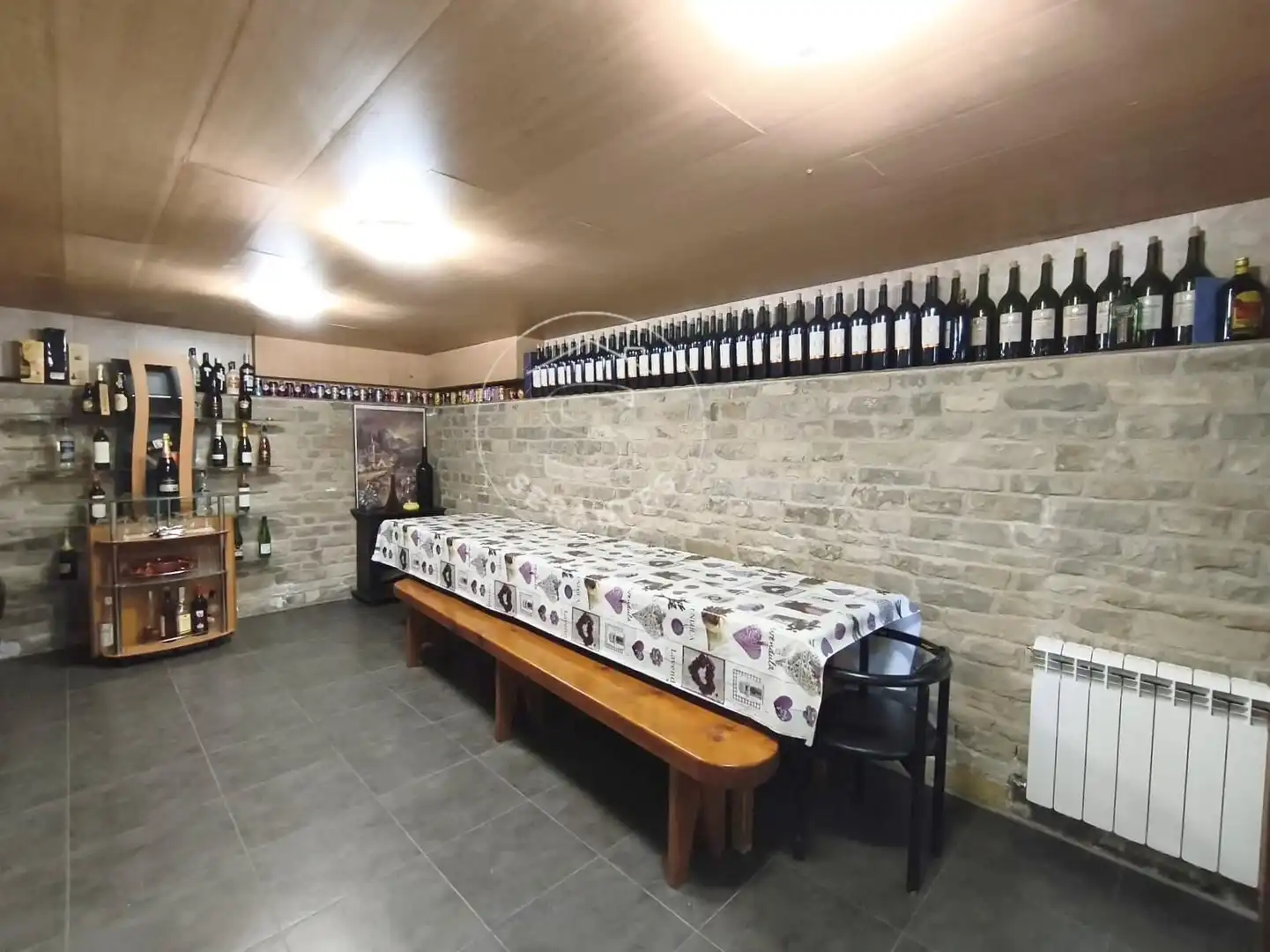 Country house zum Verkauf in Aranguren, Navarra