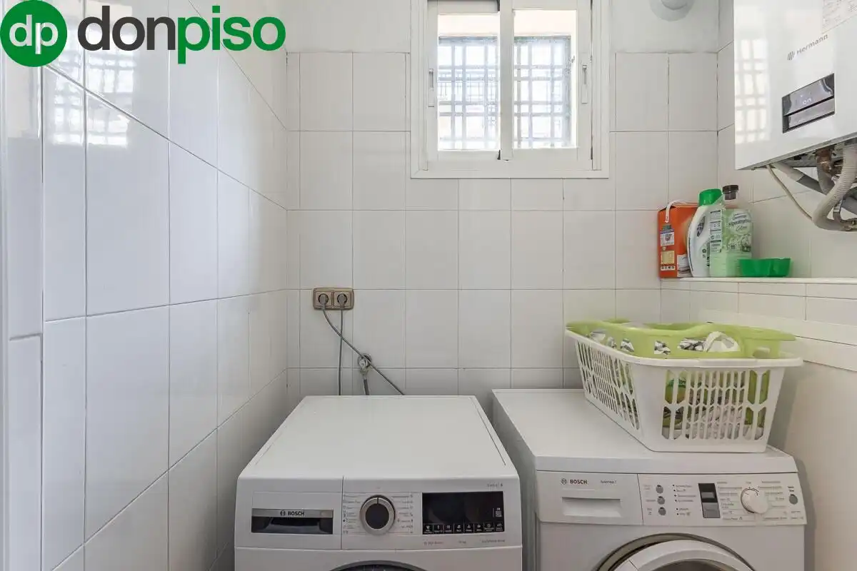 Cocina de Casa adosada en venta en Granada con Calefacción, Jardín privado y Terraza