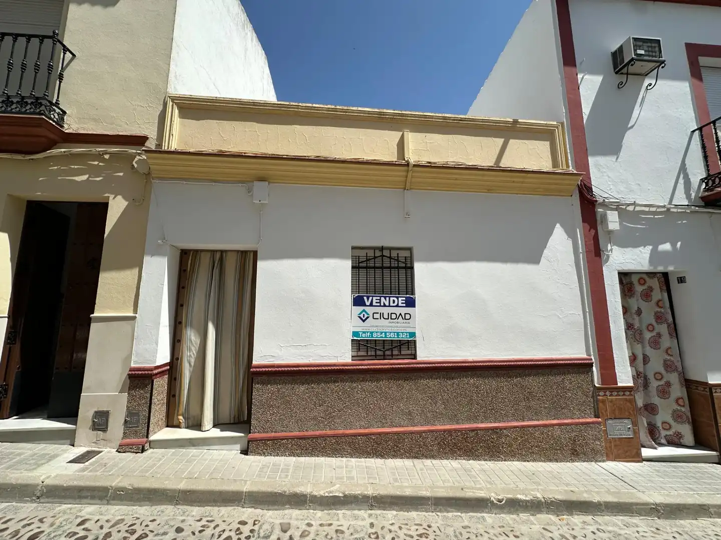 Vista exterior de Casa o xalet en venda en Fuentes de Andalucía