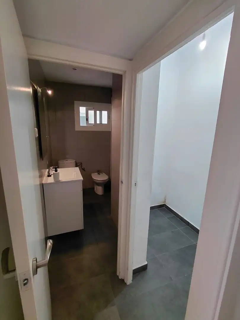 Bathroom of Flat for rent in Barcelona  with Terrace
