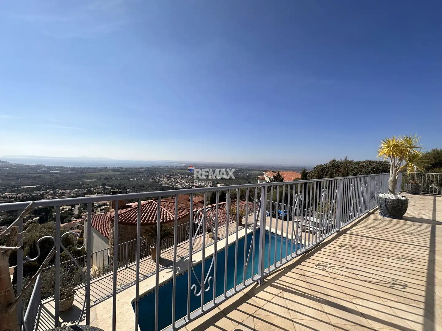 Terrassa de Casa o xalet en venda en Roses amb Aire condicionat, Jardí privat i Piscina