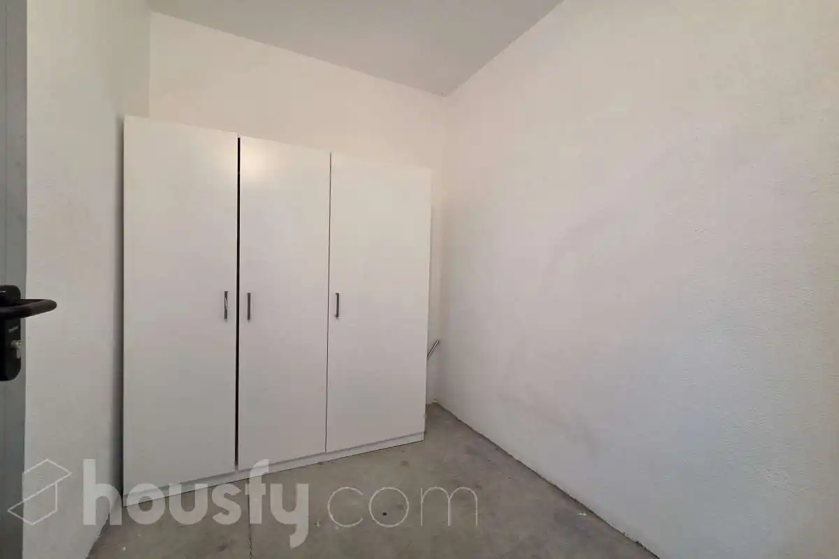 Flat for rent in Madrid  with Air Conditioner, Heating and Storage room