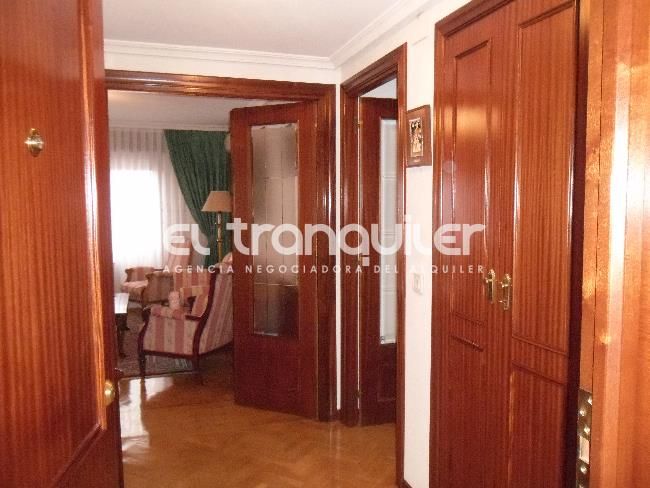 Flat to rent in  Madrid Capital  with Air Conditioner, Parquet flooring and Swimming Pool