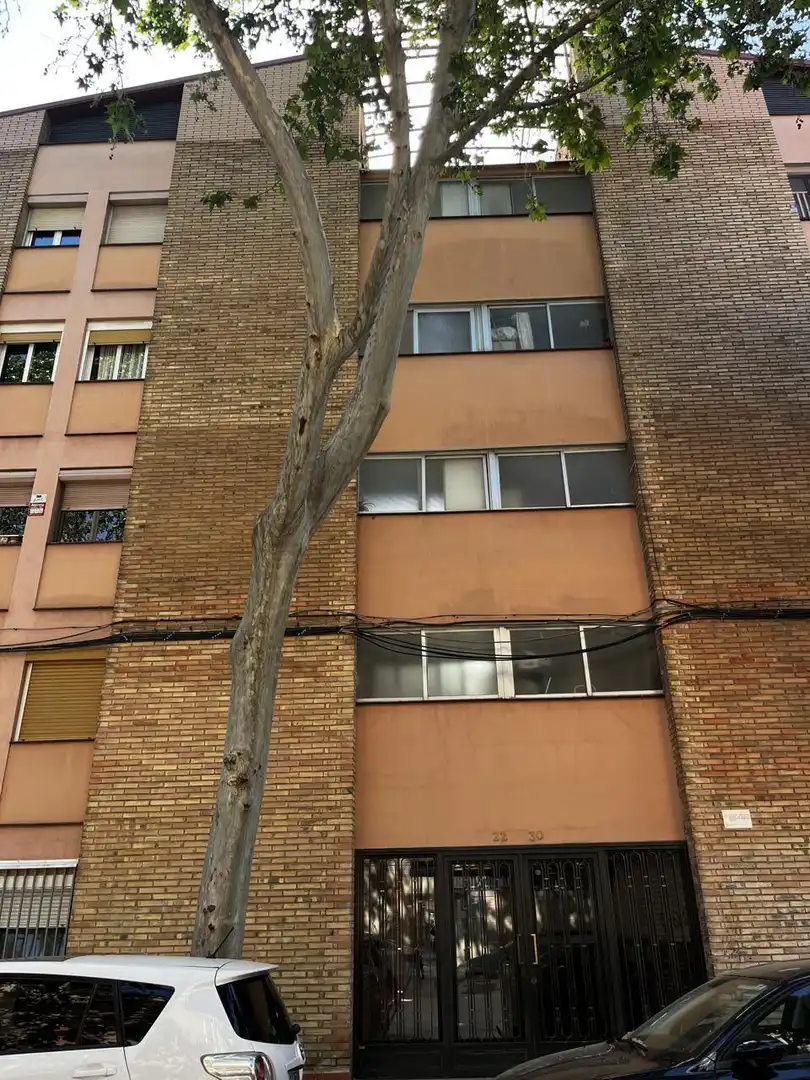 Vista exterior de Pis en venda en Badalona