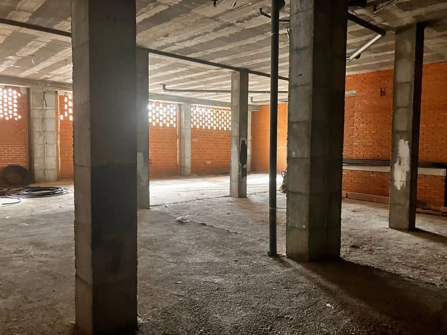Local comercial en venta en Dehesa Vieja - Puente Cultural, imagen 4
