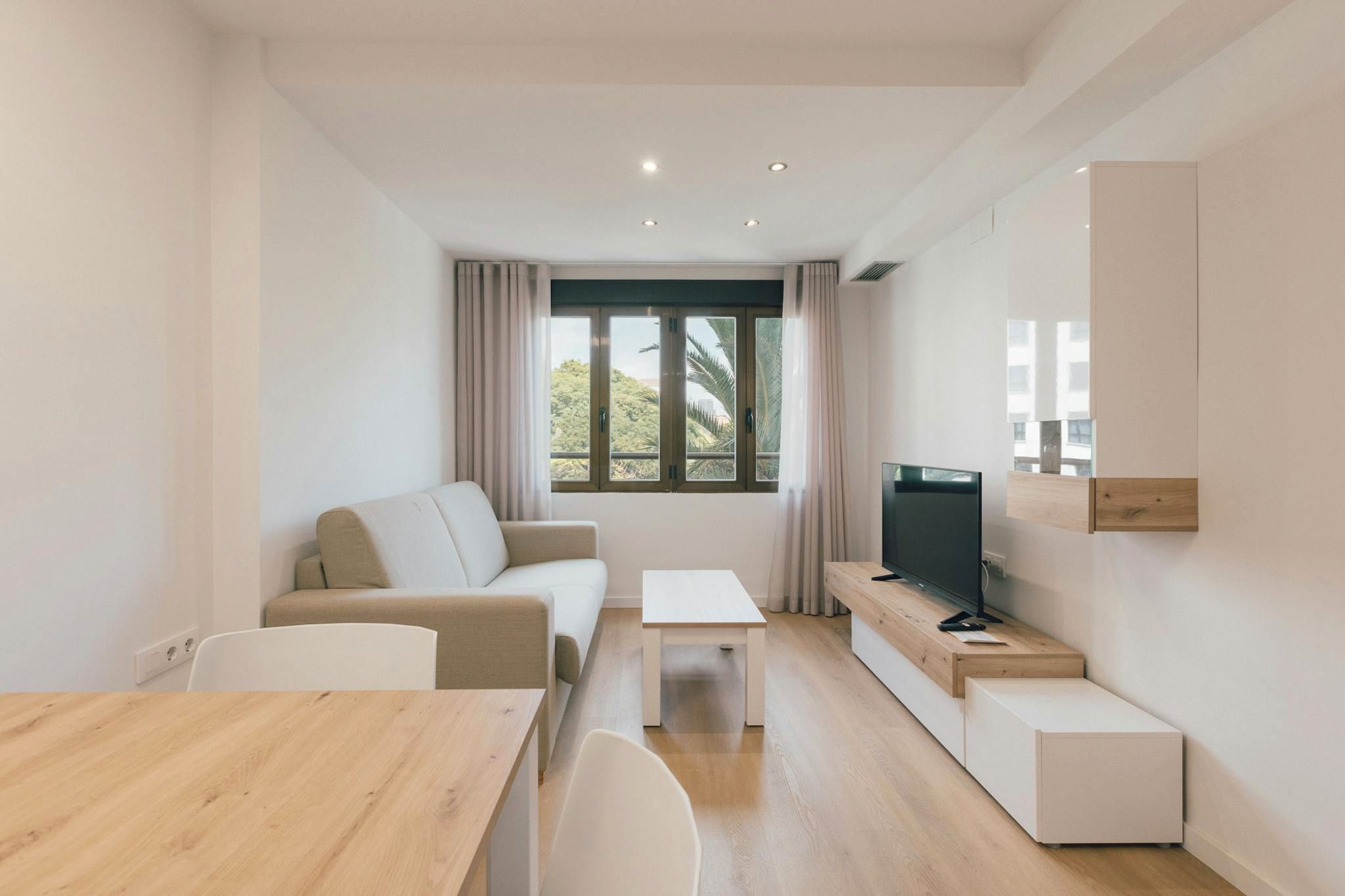 Living room of Flat to rent in  Valencia Capital  with Air Conditioner, Heating and Furnished