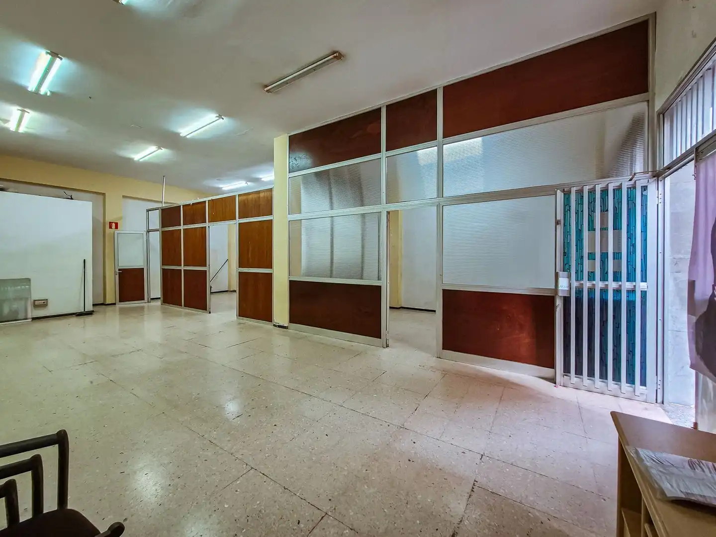 Local comercial en venda a Calle Uruguay 9, imagen 2