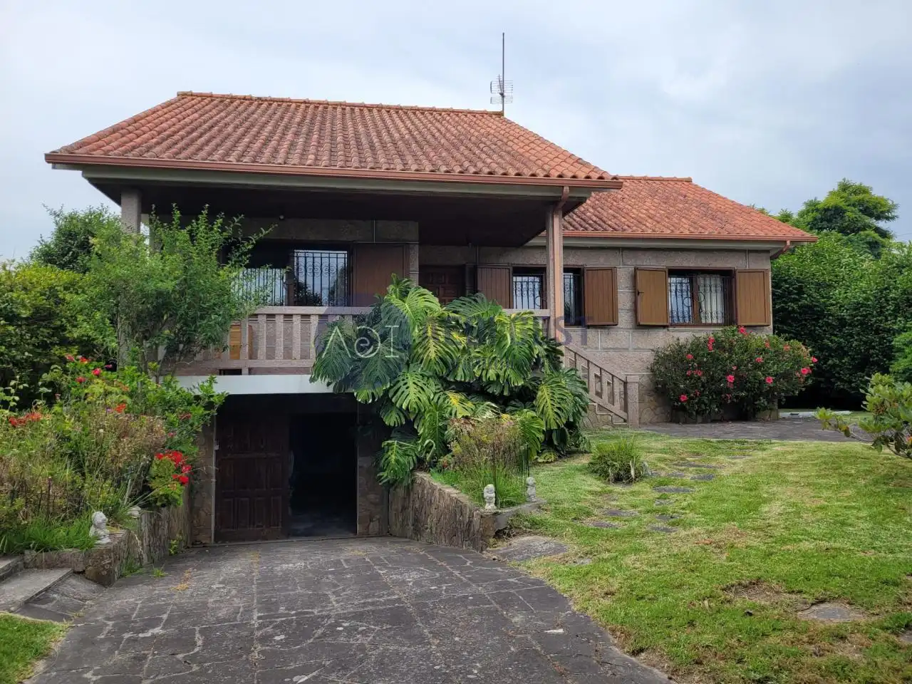 Exterior view of Houses for sale in Nigrán  with Heating, Private garden and Terrace