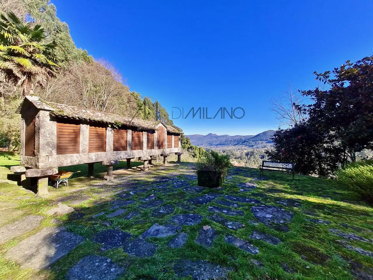 Außenansicht von Country house zum Verkauf in Gondomar mit Heizung, Privatgarten und Terrasse